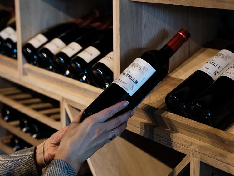 Taille bouteille de vin